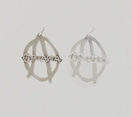 Kaksi riipusta, Apulanta, korkeus 43mm, 925, paino 22,5g