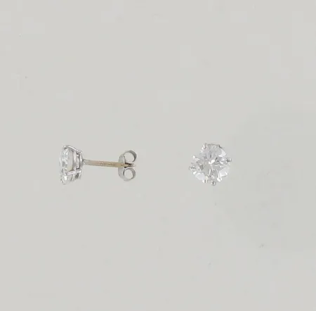Timanttikorvakorut 2xn.1.50ct, tekijänleima AKOYA, 585 valkokulta, paino 1,6g