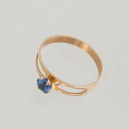 Kivisormus, koko 16¼, 585br, paino 0,9g