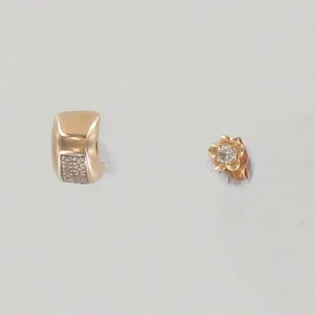 Timanttikorvakoru 10xn.0.005ct ja kivikorvakoru, 1 tausta puuttuu, 585 ja 585br, 1,0g ja 0,2g