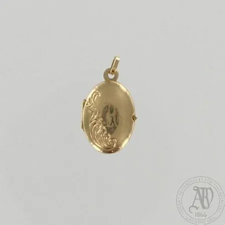 Amuletti, kaiverrettu, korkeus 22mm, 585, paino 1,2g