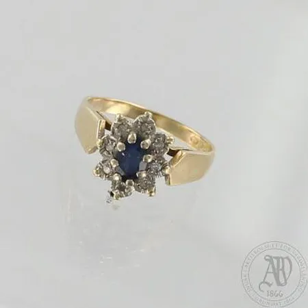 Kivisormus timanteilla 8xn.0.005ct, koko 17, 585br, paino 3,1g
