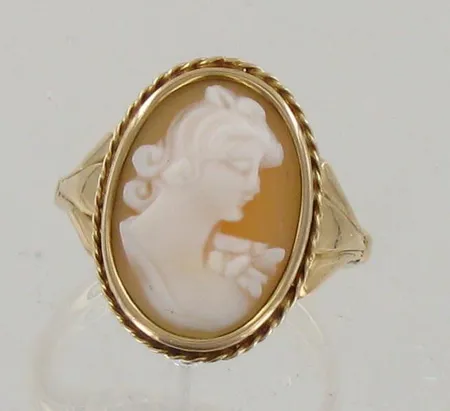 Cameesormus, koko 19, cameen koko 20x15mm, 585br, paino 4,5g