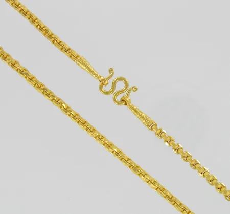 Kaulaketju, pituus 68cm, pieniä painaumia, 900, paino 30,4g