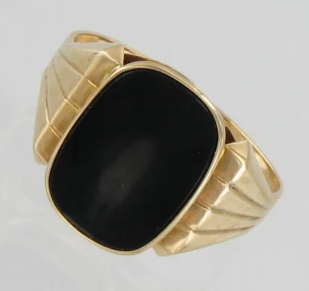 Kivikantasormus, koko 22, 585br, paino 4,5g