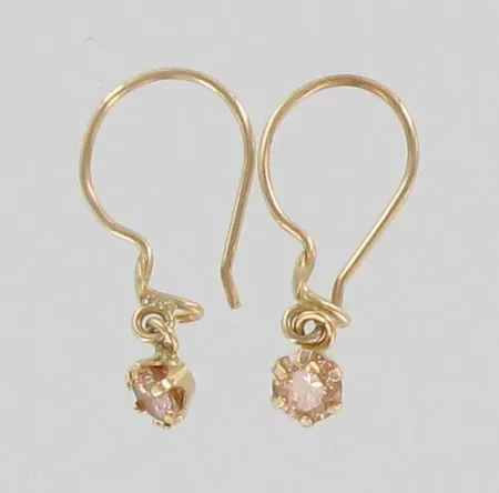 Kivikorvakorut, korkeus 20mm, 585br, paino 0,8g