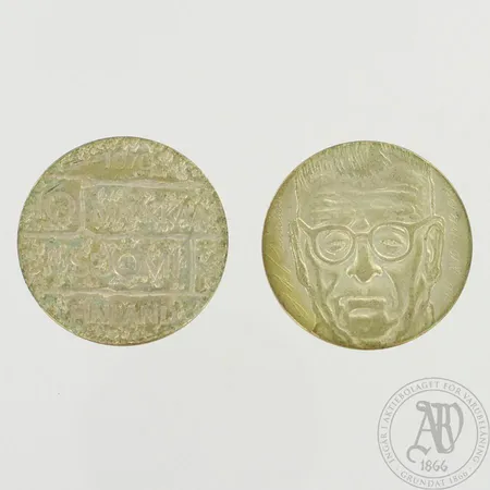 Kaksi juhlaraha J.K.Paasikivi 1870-1956, nimellisarvo 20mk, 500, paino 45,5g