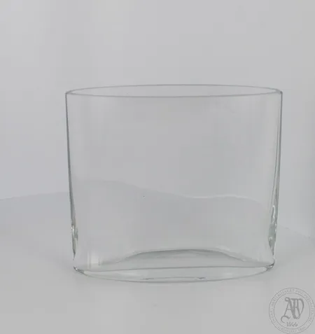Maljakko Iittala, Tapio Wirkkala, Ovalis 3036, korkeus 100mm. Ota yhteys panttilainaamoon kuljetusmaksusta sopimiseksi.