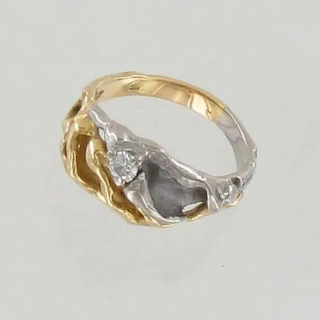 Timanttisormus 1xn.0.13ct, koko 18½, 750 kelta- ja valkokulta, paino 8,4g