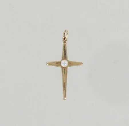Helmiristiriipus, kaiverrettu, korkeus 32mm, 585br, paino 0,8g
