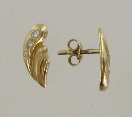 Kivikorvakorut, korkeus 14mm, 585br, paino 1,7g