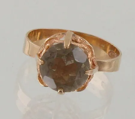 Kivisormus, koko 19, 585br, paino 3,9g
