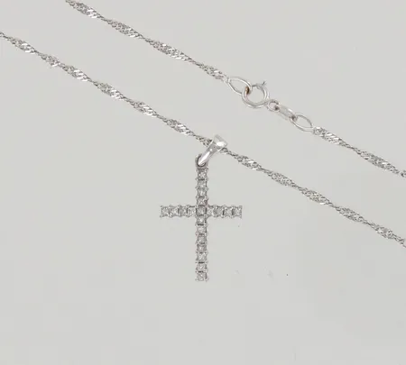 Kaulaketju, pituus 43cm, timanttiriipus 20xn.0.01ct princess-hionta, korkeus 23mm, 585 valkokulta, paino 2,7g