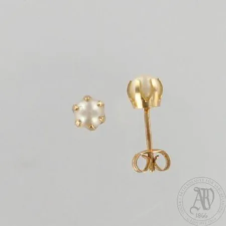 Helmikorvanapit, helmen Ø 4,5mm, 585br, paino 0,8g