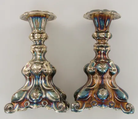 Kynttilänjalat, kaiverretut, korkeus 180mm, 813br, paino 633,9g