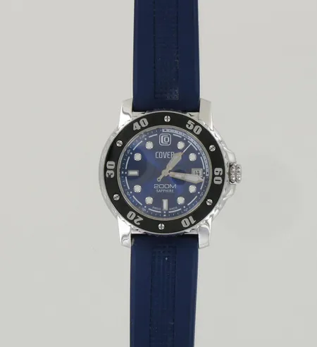Teräsrannekello Cover 200M Sapphire, quartz, taulun Ø 42mm, silikooniranneke