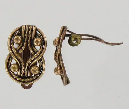 Korvakorut Kalevala Koru, Teljänneito, korkeus 18mm, pronssia