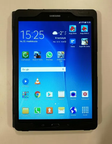 Tabletti Samsung Galaxy Tab A 9.7, 4G Android 5.0, laturi ja nahkainen suojakotelo