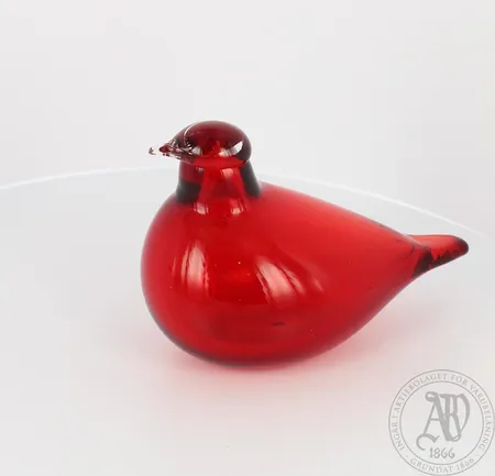 Lasilintu, signeeraus O.Toikka, Nuutajärvi, II-laatu, korkeus 6,5 cm, Ota yhteys panttilainaamoon kuljetusmaksusta sopimiseksi.