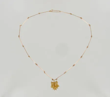 Helmikaulakoru Lapponia, design Björn Weckström, pituus 44,5cm, vuodelta 1968, 585, paino 7,3g