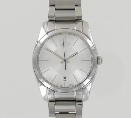 Teräsrannekello Calvin Klein, ref: KOK 211 00, taulun Ø 42mm, rannekkeen pituus 185mm