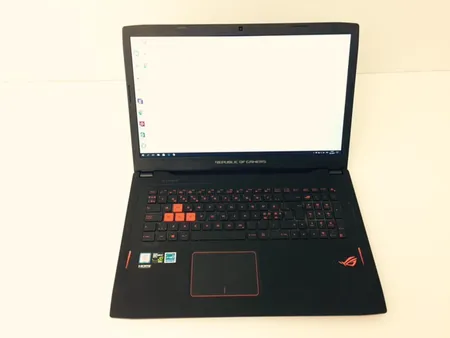 Kannettava tietokone Asus Rog Strix GL702VT-GC023T 17,3", soveltuu erityisen hyvin pelaamiseen, 17.3", Full HD-näyttö (1920 x 1080), Nvidia GeForce GTX970M 3 GB-näytönohjain, Intel® Core? i7-6700HQ -prosessori, 8 GB DDR4 -keskusmuisti 128 GB SSD + 1 TB HDD, WiFi 802.11 b/g/n/ac ja Bluetooth, USB 3.0, USB C, HDMI ja mini DisplayPort -liitännät, verkkojohto, laturi Lähetetään postipakettina.