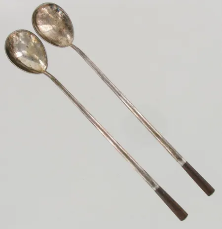 Kaksi lusikkaa, 170mm, Käsityö, 1960, Tekijäleima K, 813br, paino 40,7g
