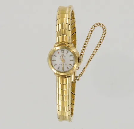 Kultarannekello Omega Ladymatic, automaatti, taulun Ø 18mm, rannekkeen pituus 175mm, takakannessa kaiverrus, ranneke 585, 585-750br, paino 40,0g