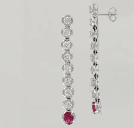 Timanttikorvakorut rubiineilla 16xn.0.20ct, 750 valkokulta, paino 14,5g