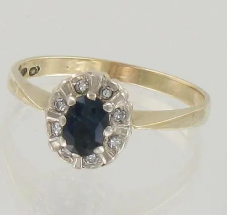 Timanttisormus 18xn.0.005ct, koko 18½, 585, paino 5,7g