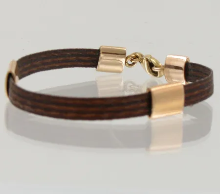 Rannekoru hevosenhäntäjouhilla,  design Nanna Salmi, pituus 170mm, 585br, paino 6,6g