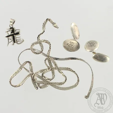 Viallisia koruja, 813-925, paino 25,8g 