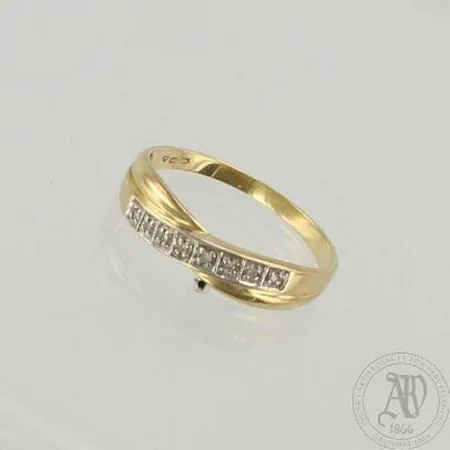 Timanttisormus 8xn.0.005ct, 585, paino 1,7g 