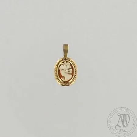 Cameeriipus, korkeus 16mm, 585br, paino 0,5g