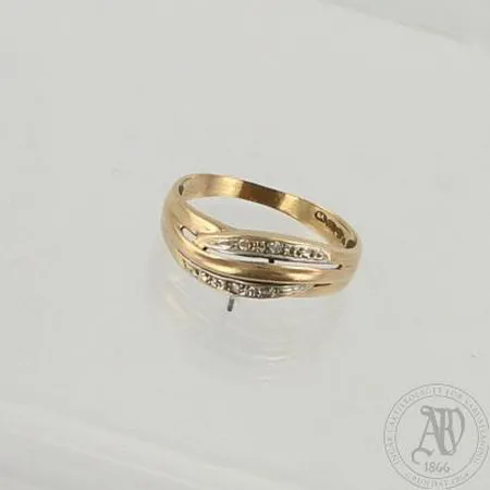 Timanttisormus 2xn.0.005ct, koko 18½, 585, paino 2,3g