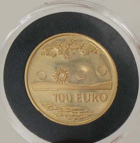 Kultaraha, Keskiyön Aurinko, nimellisarvo 100e, 900, paino 8,6g