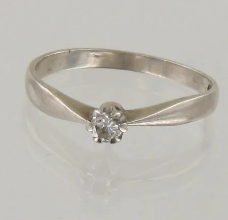 Timanttisormus 1xn.0.11ct, koko 17½, 585 valkokulta, paino 1,9g