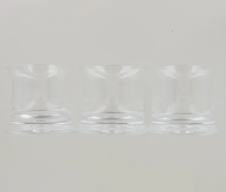 Kolme snapsilasia, design Tapio Wirkkala, Kapteenin lasi, korkeus 50mm 