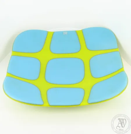 Taidelautanen Anu Penttinen, Nou Nou, Magnitude limit, mitat 23cmx23cm,  Made in Finland. Lähetetään postipakettina.