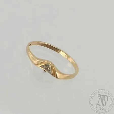 Viallinen sormus, 585br, 0,8g 
