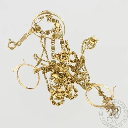 Viallisia koruja, 585, paino 7,7g