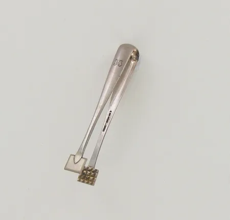 Sokeripihdit, kaiverrettu, 813, paino 21,0g