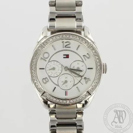 Teräsrannekello Tommy Hilfiger, quartz, taulun Ø 40mm, rannekkeen pituus 145mm