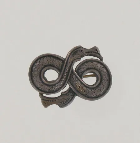 Rintakoru, leveys 39mm, vuodelta 1944, 813, paino 11,8g