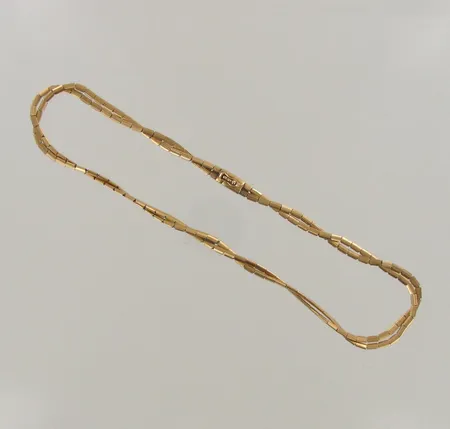 Kaulakoru, pituus 44,5cm, 750, paino 36,3g