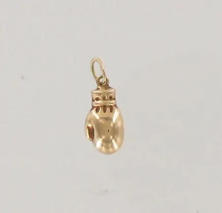 Nyrkkeilyhanska-riipus, korkeus 16mm, 585, paino 0,4g