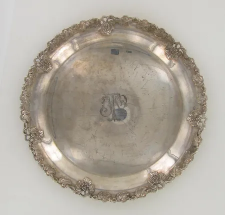 Hopealautanen, kaiverrettu, Ø 298mm, 813, paino 595,9g