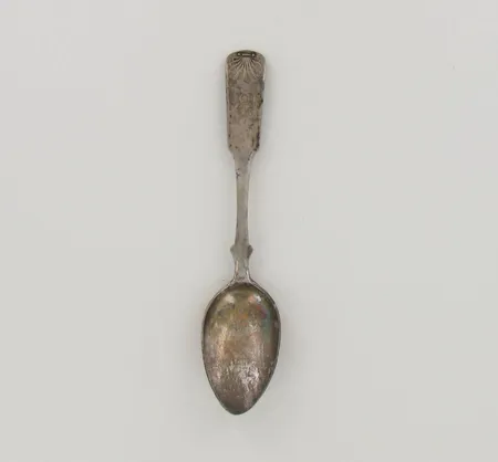 Ruokalusikka, kaiverrettu, pituus 183mm, leimalla 13L, vuodelta 1863, 813, paino 35,0g