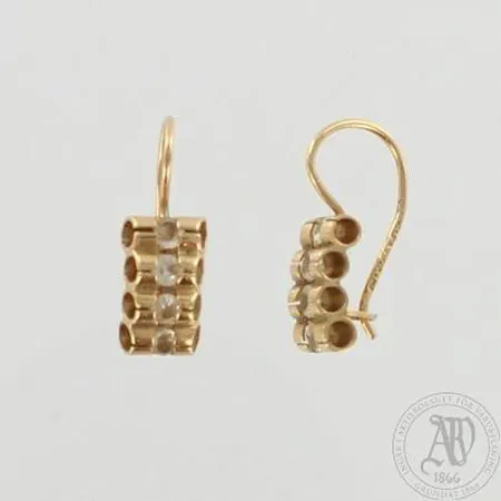 Kivikorvakorut, korkeus 20mm, 585br, paino 2,0g 