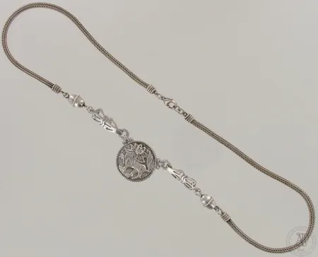 Kaulakoru Kalevala koru "Aurinkoleijona" pituus 48cm, käytön jälkiä, 925, paino 25,8g